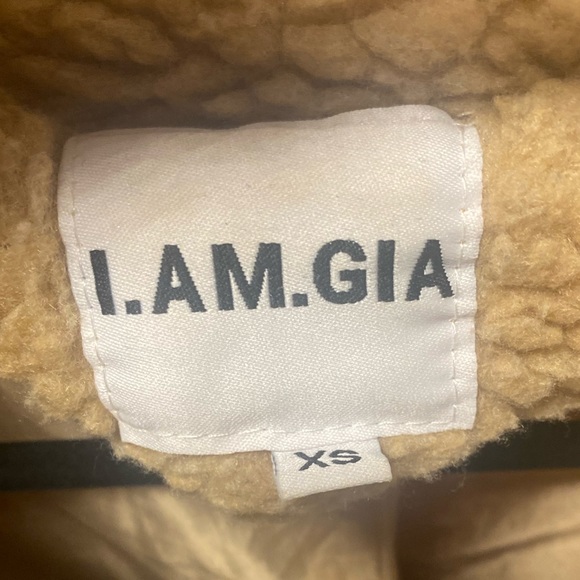 I.AM.GIA Sherpa Coat Size XS Neutral Faux Fur - Picture 3 of 3